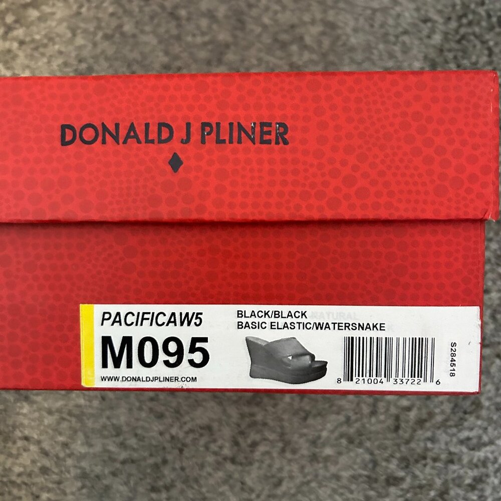 Donald J Pliner Pacifica Black Basic Elastic Wate… - image 2